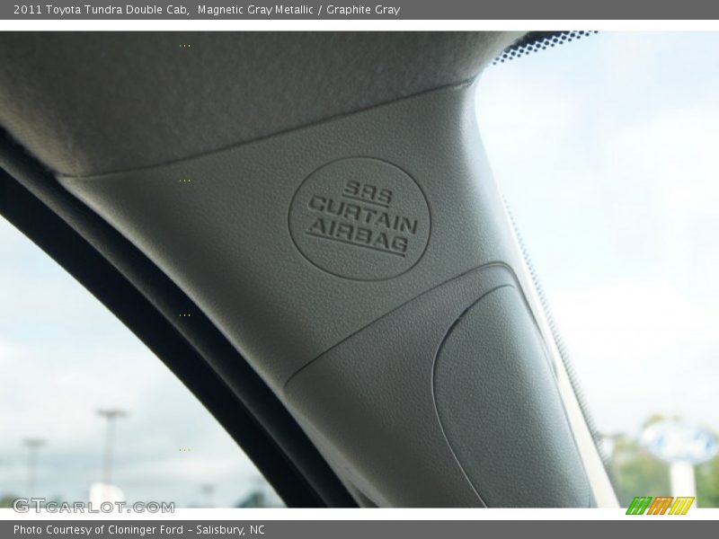 Magnetic Gray Metallic / Graphite Gray 2011 Toyota Tundra Double Cab