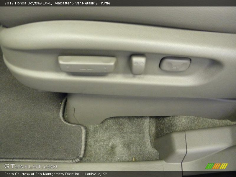 Alabaster Silver Metallic / Truffle 2012 Honda Odyssey EX-L