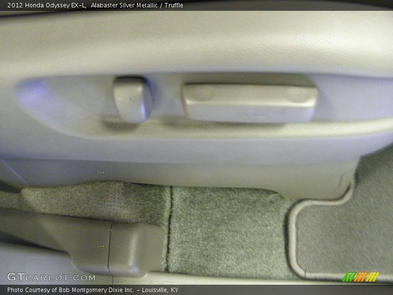 Alabaster Silver Metallic / Truffle 2012 Honda Odyssey EX-L