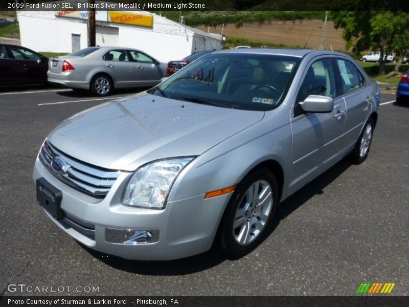Front 3/4 View of 2009 Fusion SEL