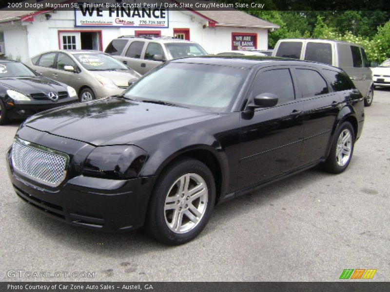 Brilliant Black Crystal Pearl / Dark Slate Gray/Medium Slate Gray 2005 Dodge Magnum SE