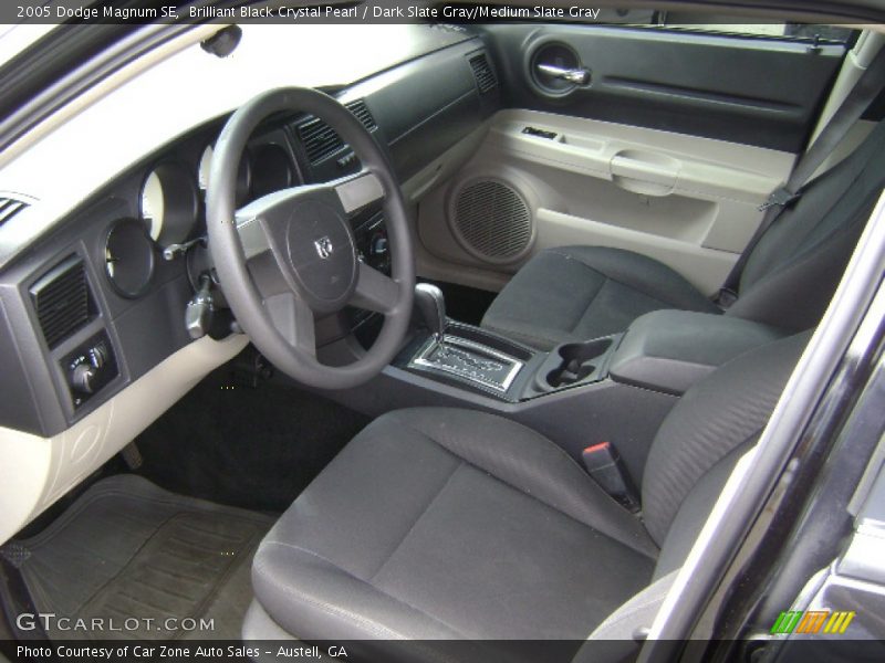 Brilliant Black Crystal Pearl / Dark Slate Gray/Medium Slate Gray 2005 Dodge Magnum SE