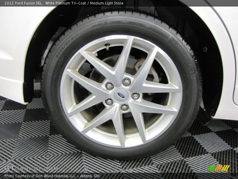 White Platinum Tri-Coat / Medium Light Stone 2012 Ford Fusion SEL