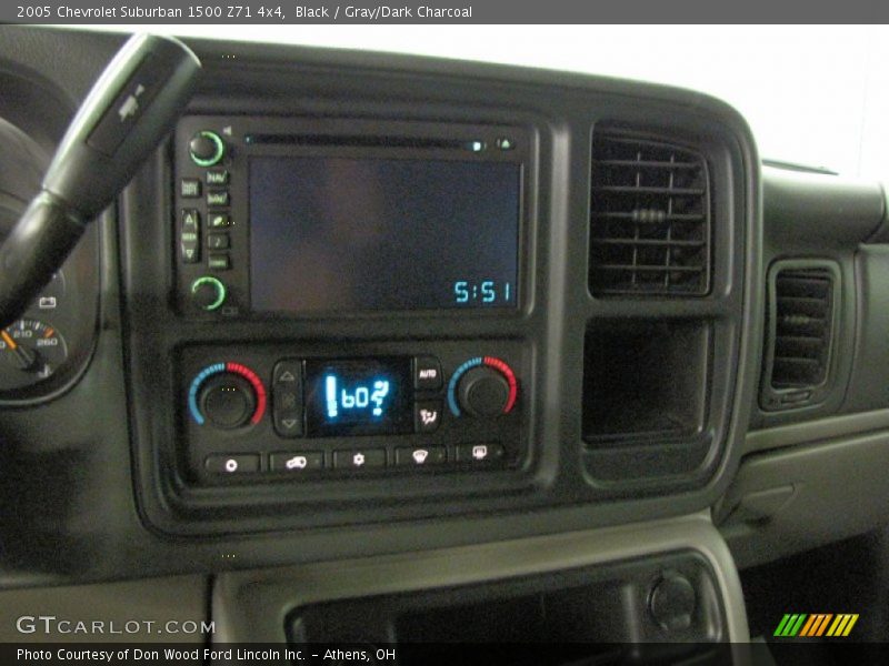 Black / Gray/Dark Charcoal 2005 Chevrolet Suburban 1500 Z71 4x4