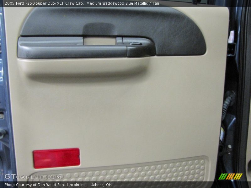 Medium Wedgewood Blue Metallic / Tan 2005 Ford F250 Super Duty XLT Crew Cab