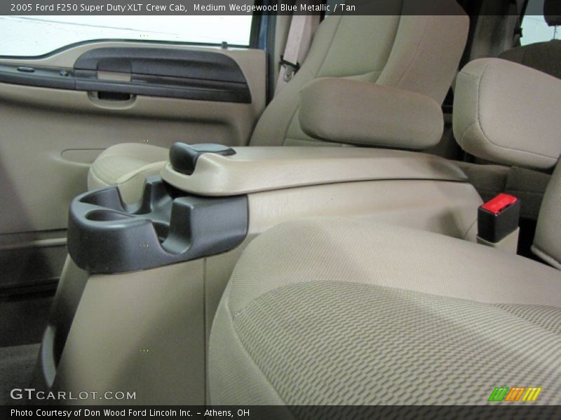 Medium Wedgewood Blue Metallic / Tan 2005 Ford F250 Super Duty XLT Crew Cab