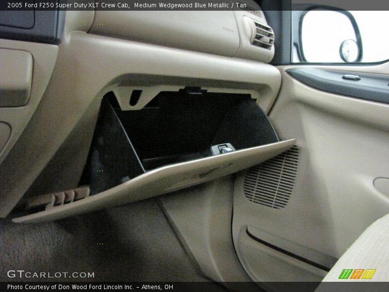 Medium Wedgewood Blue Metallic / Tan 2005 Ford F250 Super Duty XLT Crew Cab