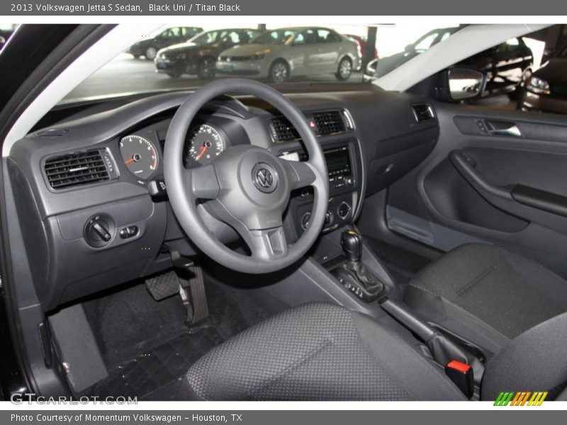 Black Uni / Titan Black 2013 Volkswagen Jetta S Sedan