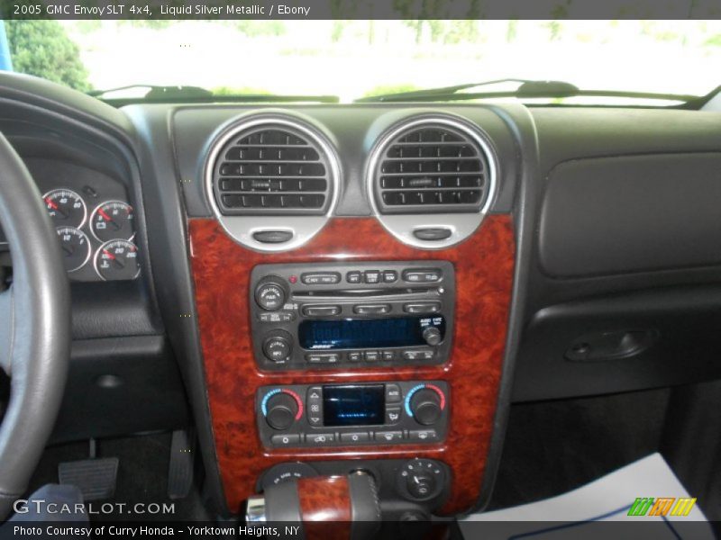 Liquid Silver Metallic / Ebony 2005 GMC Envoy SLT 4x4
