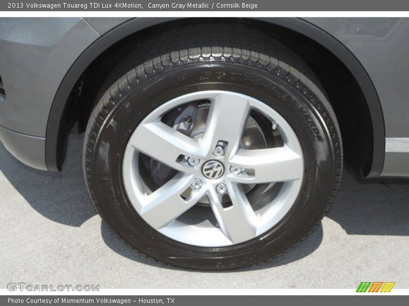 Canyon Gray Metallic / Cornsilk Beige 2013 Volkswagen Touareg TDI Lux 4XMotion