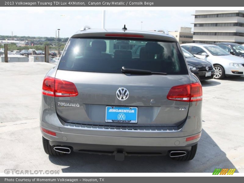 Canyon Gray Metallic / Cornsilk Beige 2013 Volkswagen Touareg TDI Lux 4XMotion
