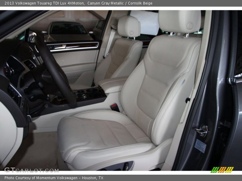 Canyon Gray Metallic / Cornsilk Beige 2013 Volkswagen Touareg TDI Lux 4XMotion