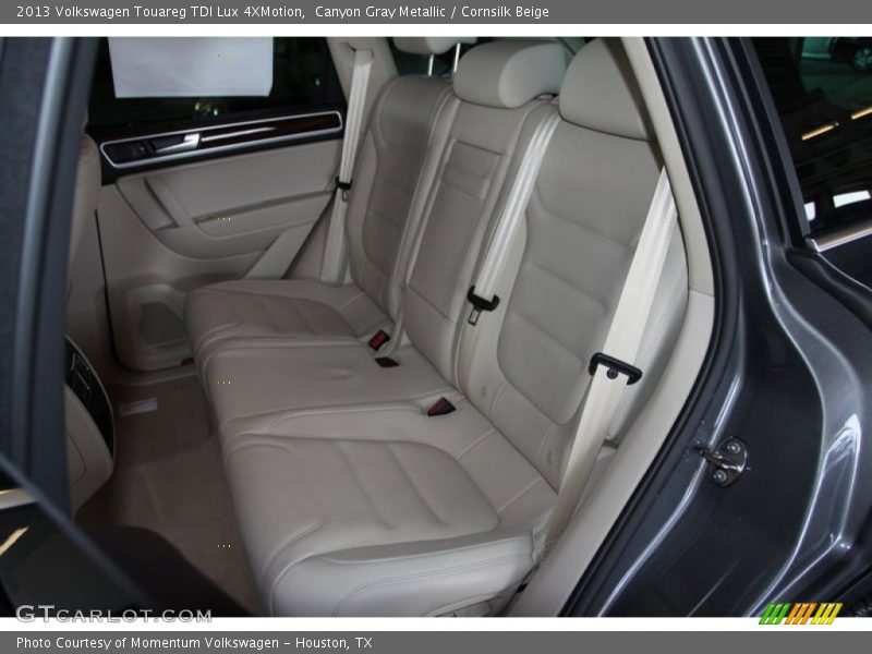 Canyon Gray Metallic / Cornsilk Beige 2013 Volkswagen Touareg TDI Lux 4XMotion