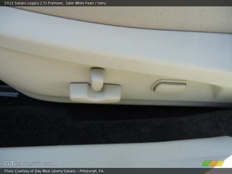 Satin White Pearl / Ivory 2013 Subaru Legacy 2.5i Premium