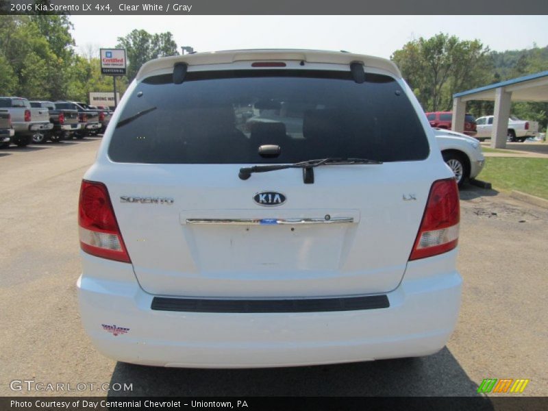 Clear White / Gray 2006 Kia Sorento LX 4x4