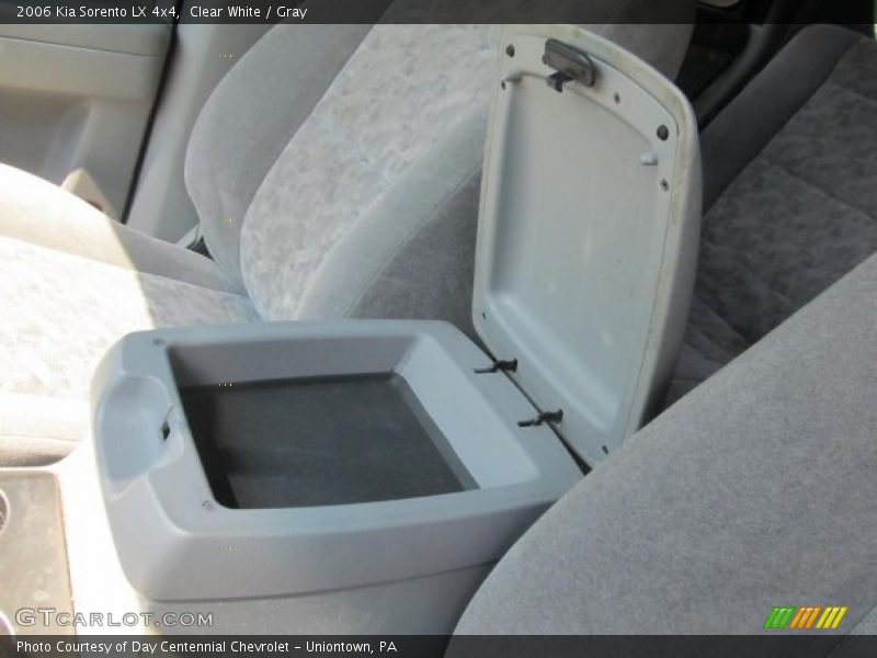 Clear White / Gray 2006 Kia Sorento LX 4x4