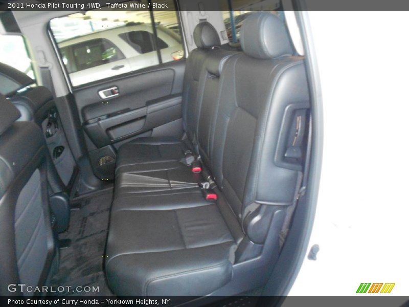 Taffeta White / Black 2011 Honda Pilot Touring 4WD