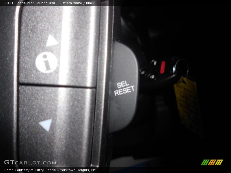 Taffeta White / Black 2011 Honda Pilot Touring 4WD