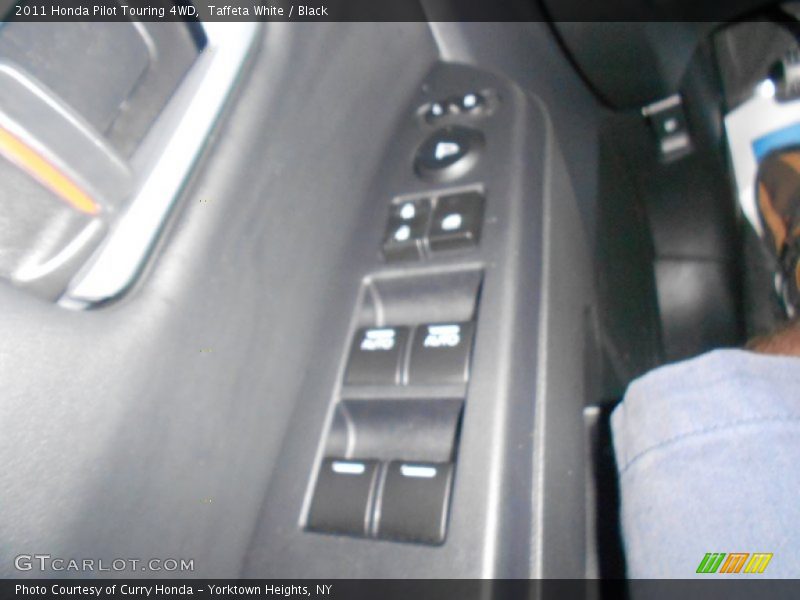 Taffeta White / Black 2011 Honda Pilot Touring 4WD