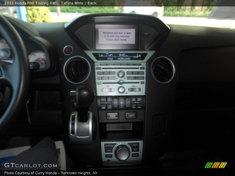 Taffeta White / Black 2011 Honda Pilot Touring 4WD