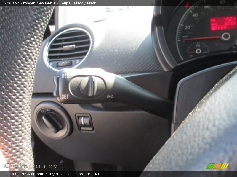 Black / Black 2008 Volkswagen New Beetle S Coupe