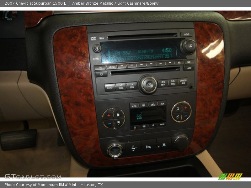 Controls of 2007 Suburban 1500 LT