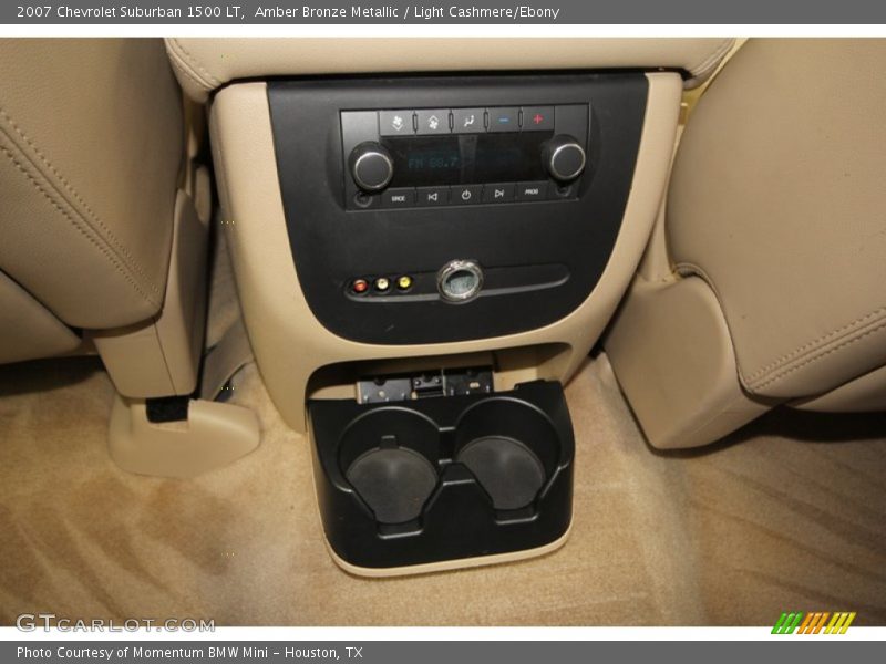 Controls of 2007 Suburban 1500 LT