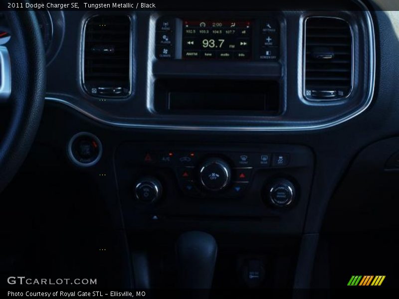 Tungsten Metallic / Black 2011 Dodge Charger SE