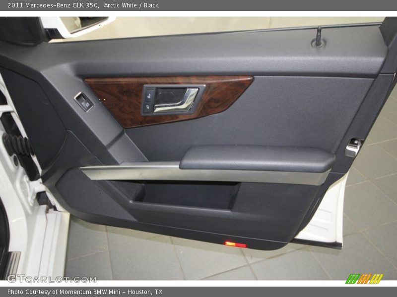 Arctic White / Black 2011 Mercedes-Benz GLK 350