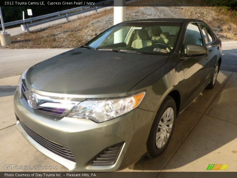 Cypress Green Pearl / Ivory 2012 Toyota Camry LE