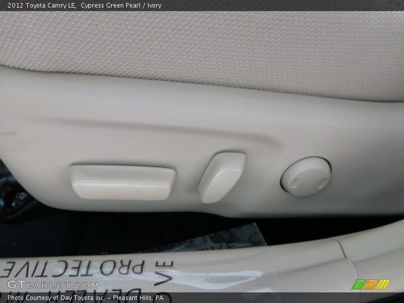 Cypress Green Pearl / Ivory 2012 Toyota Camry LE