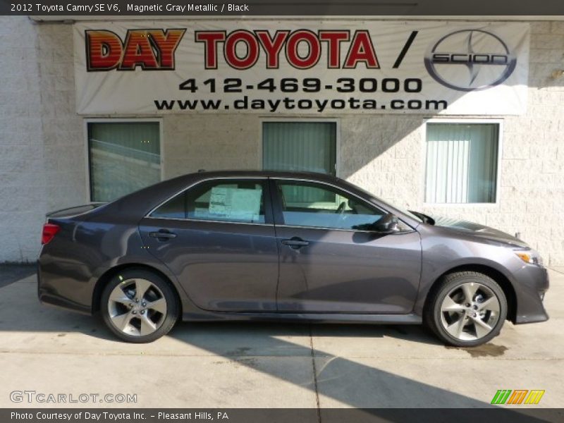 Magnetic Gray Metallic / Black 2012 Toyota Camry SE V6