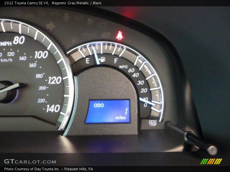 Magnetic Gray Metallic / Black 2012 Toyota Camry SE V6