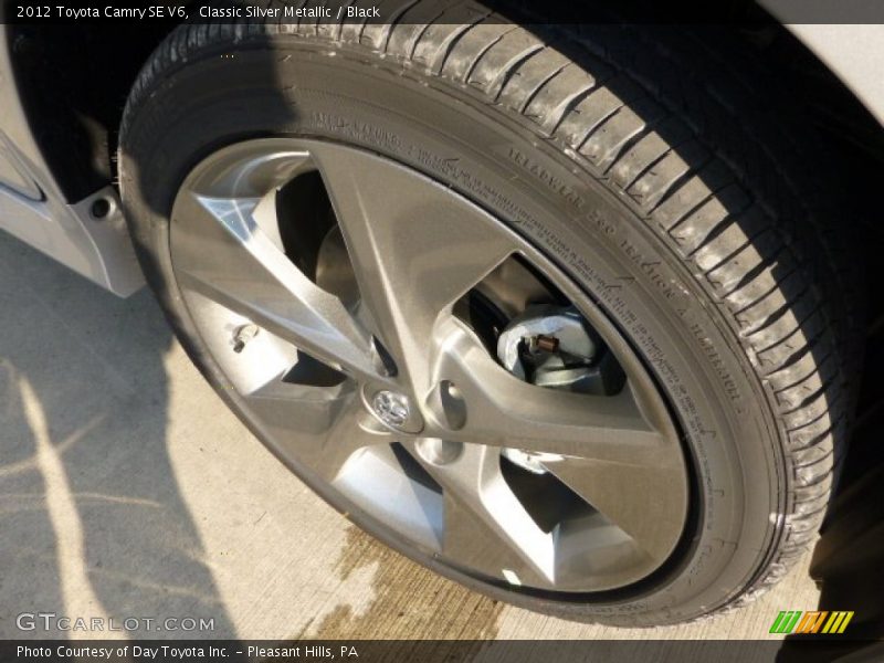 Classic Silver Metallic / Black 2012 Toyota Camry SE V6