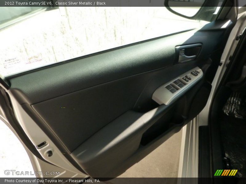 Classic Silver Metallic / Black 2012 Toyota Camry SE V6