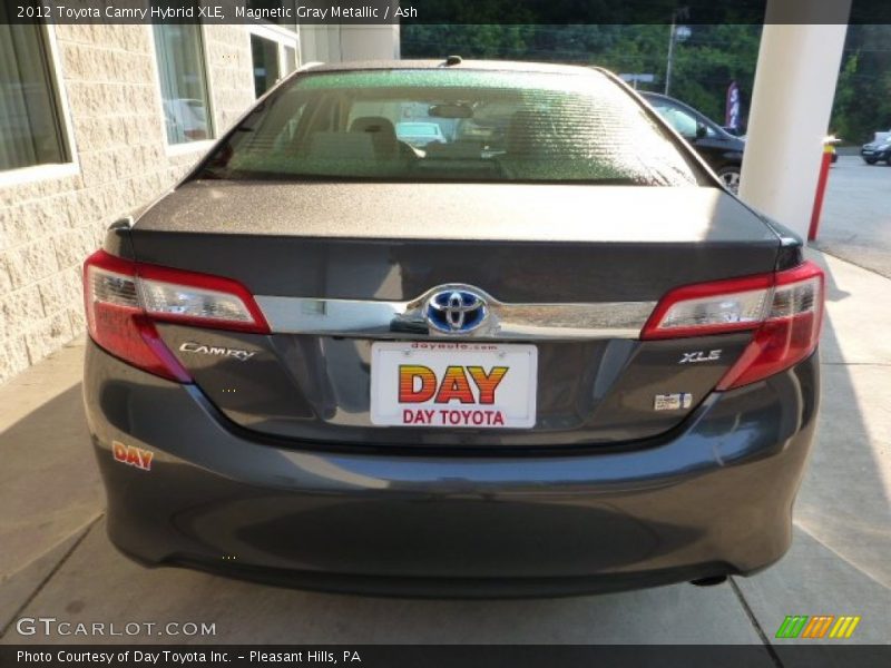 Magnetic Gray Metallic / Ash 2012 Toyota Camry Hybrid XLE