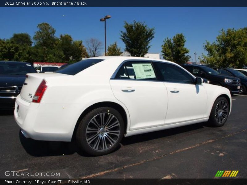Bright White / Black 2013 Chrysler 300 S V6