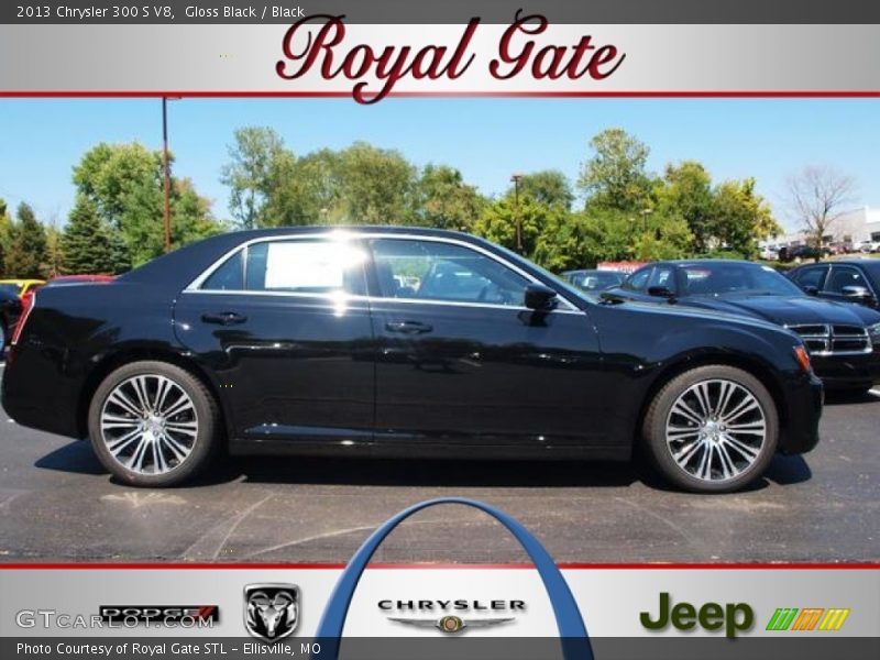 Gloss Black / Black 2013 Chrysler 300 S V8