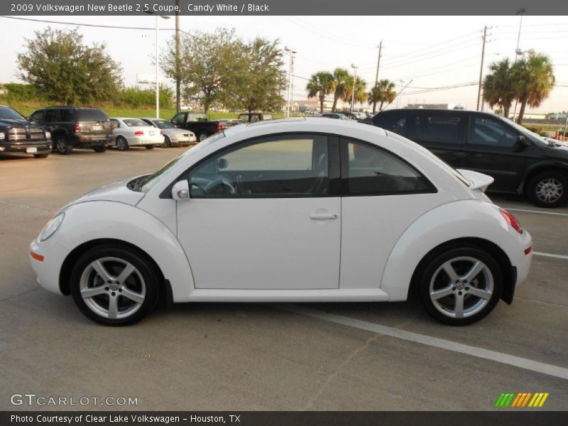 Candy White / Black 2009 Volkswagen New Beetle 2.5 Coupe