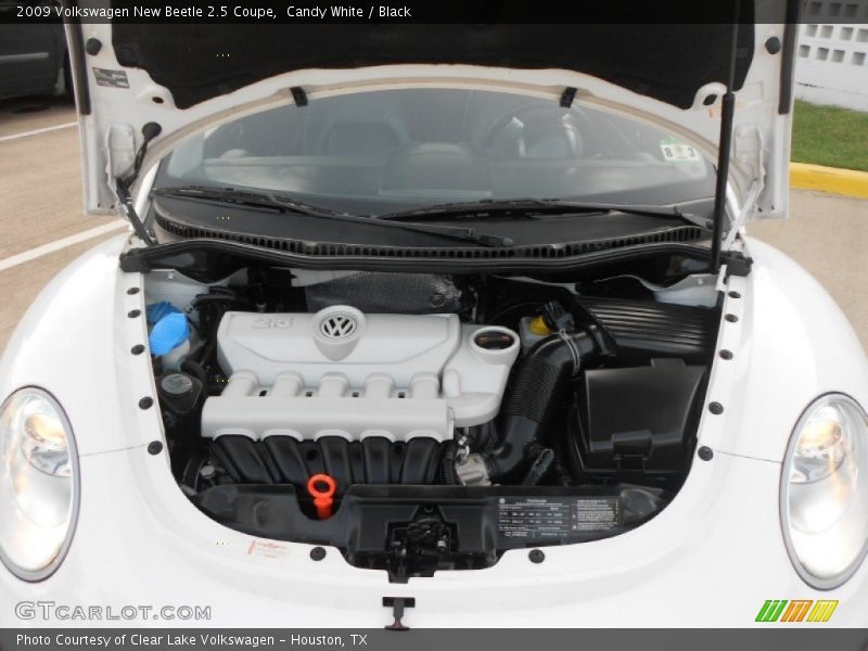 Candy White / Black 2009 Volkswagen New Beetle 2.5 Coupe
