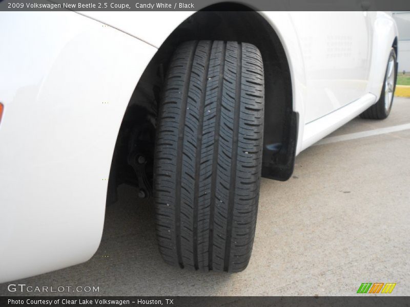 Candy White / Black 2009 Volkswagen New Beetle 2.5 Coupe