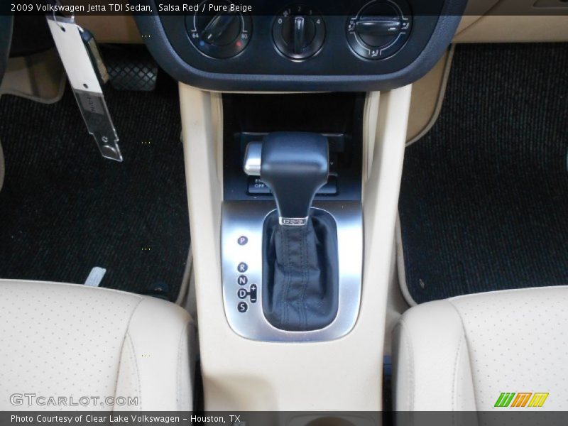 Salsa Red / Pure Beige 2009 Volkswagen Jetta TDI Sedan