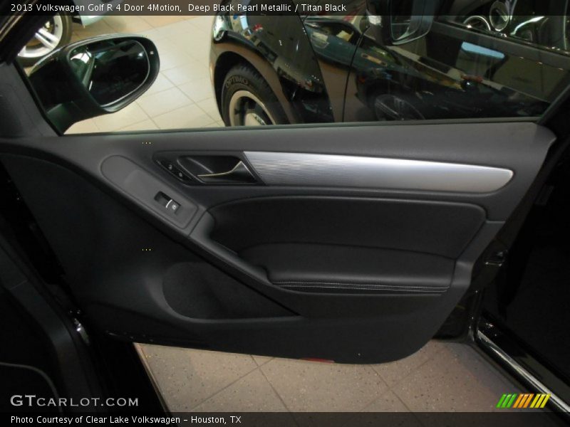 Deep Black Pearl Metallic / Titan Black 2013 Volkswagen Golf R 4 Door 4Motion