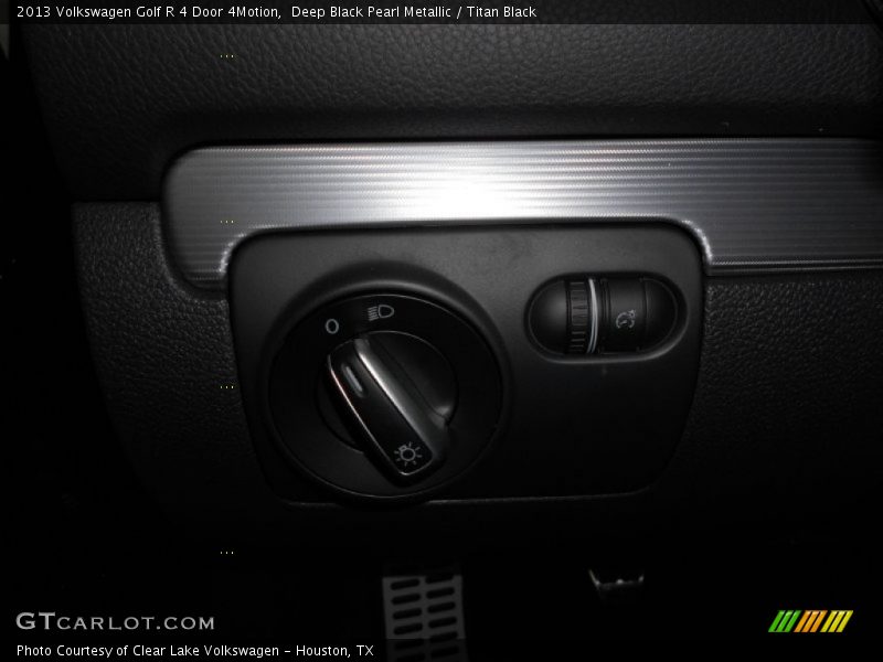Deep Black Pearl Metallic / Titan Black 2013 Volkswagen Golf R 4 Door 4Motion