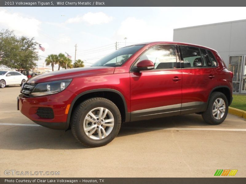 Wild Cherry Metallic / Black 2013 Volkswagen Tiguan S