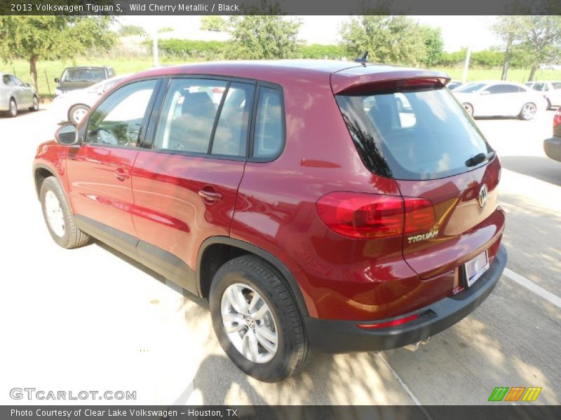 Wild Cherry Metallic / Black 2013 Volkswagen Tiguan S