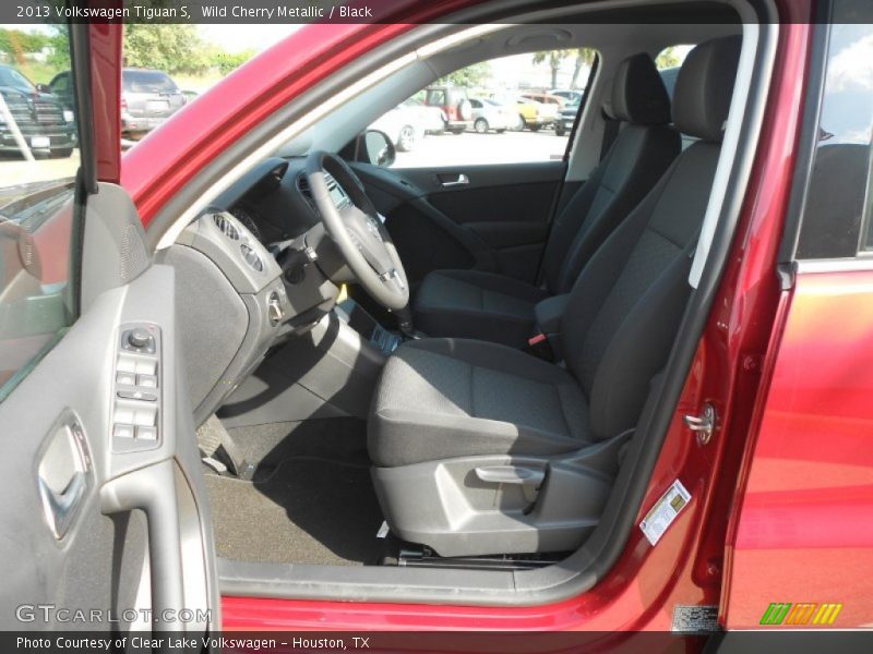 Wild Cherry Metallic / Black 2013 Volkswagen Tiguan S