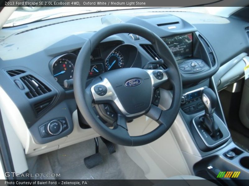  2013 Escape SE 2.0L EcoBoost 4WD Medium Light Stone Interior