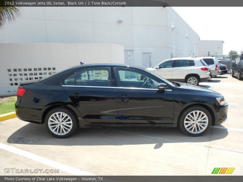 Black Uni / 2 Tone Black/Cornsilk 2013 Volkswagen Jetta SEL Sedan