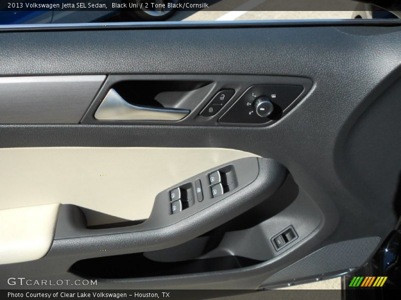 Black Uni / 2 Tone Black/Cornsilk 2013 Volkswagen Jetta SEL Sedan